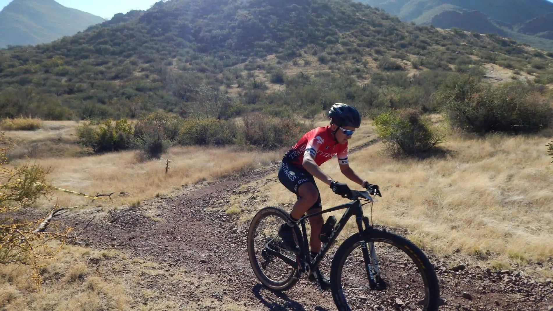 Cliclismo sonorense a Macrorregional en Aguascalientes